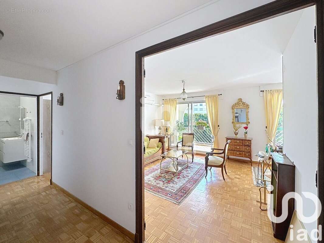 Photo 3 - Appartement à MARSEILLE-8E