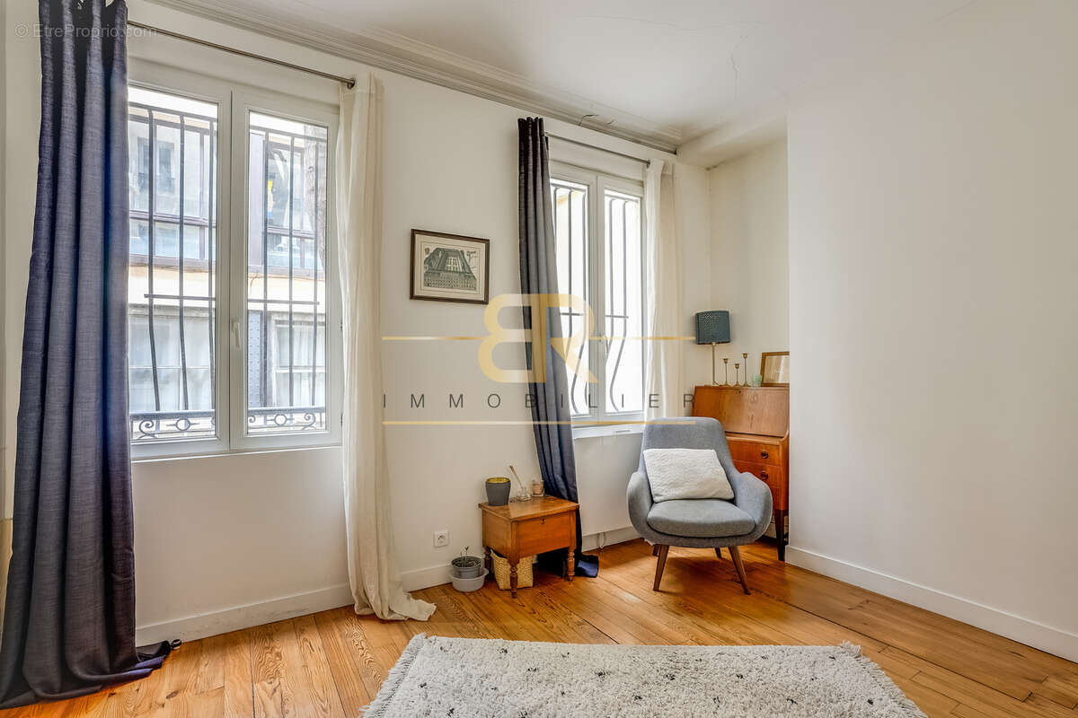 Appartement à PARIS-9E