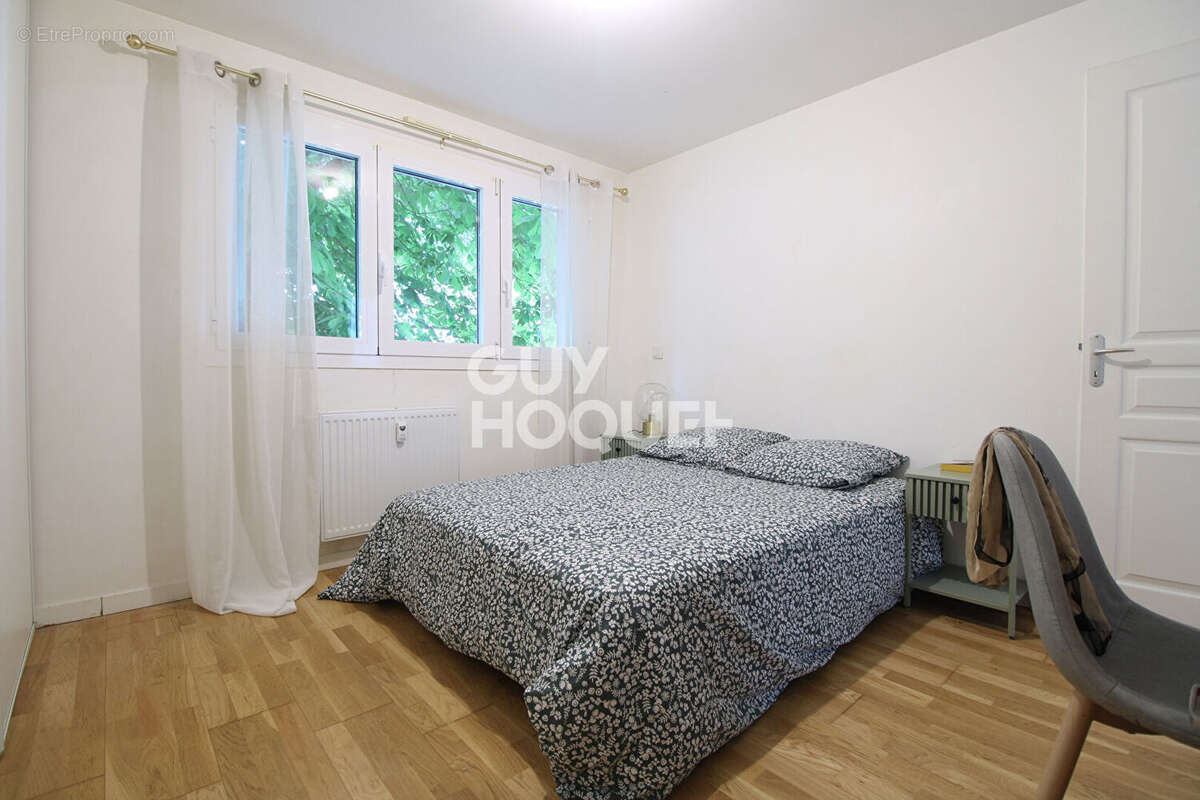Appartement à BRIE-COMTE-ROBERT