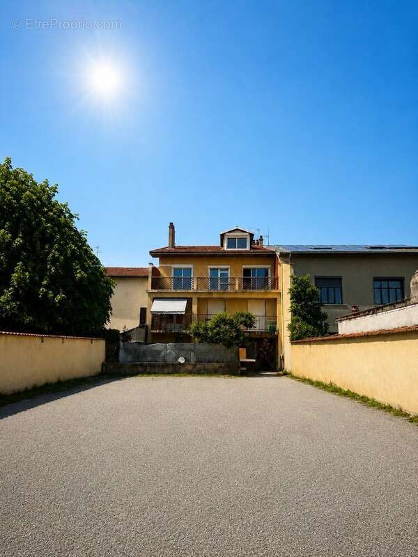 Appartement à BEAUREPAIRE
