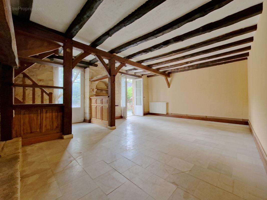 24290 Sergeac : Ensemble immobilier en pierre du pays - photo 7