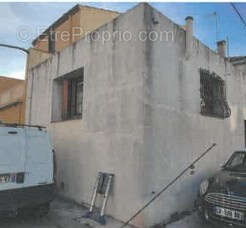 Maison à SAINT-LAURENT-DE-LA-SALANQUE