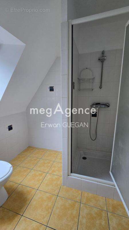 Maison de bourg avec rapport locatif - photo 7