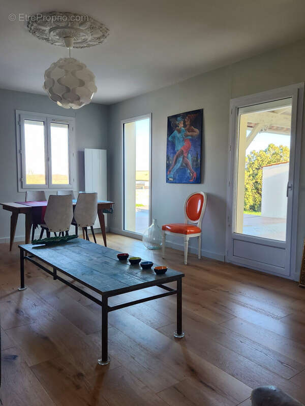 Maison 168 m² à Yves  - photo 6