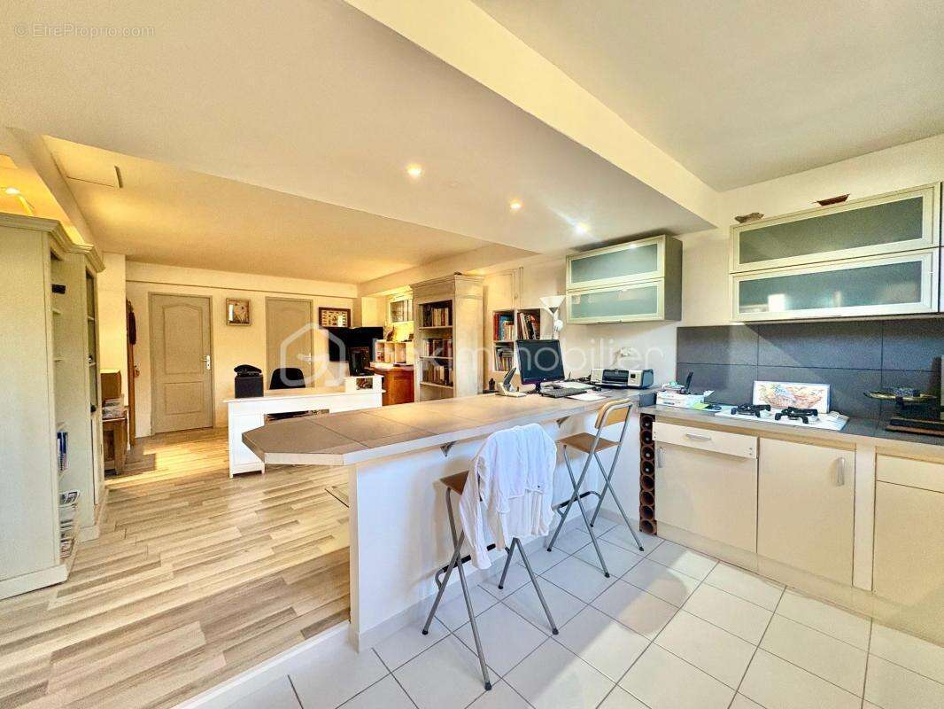 Maison à TOURRETTES