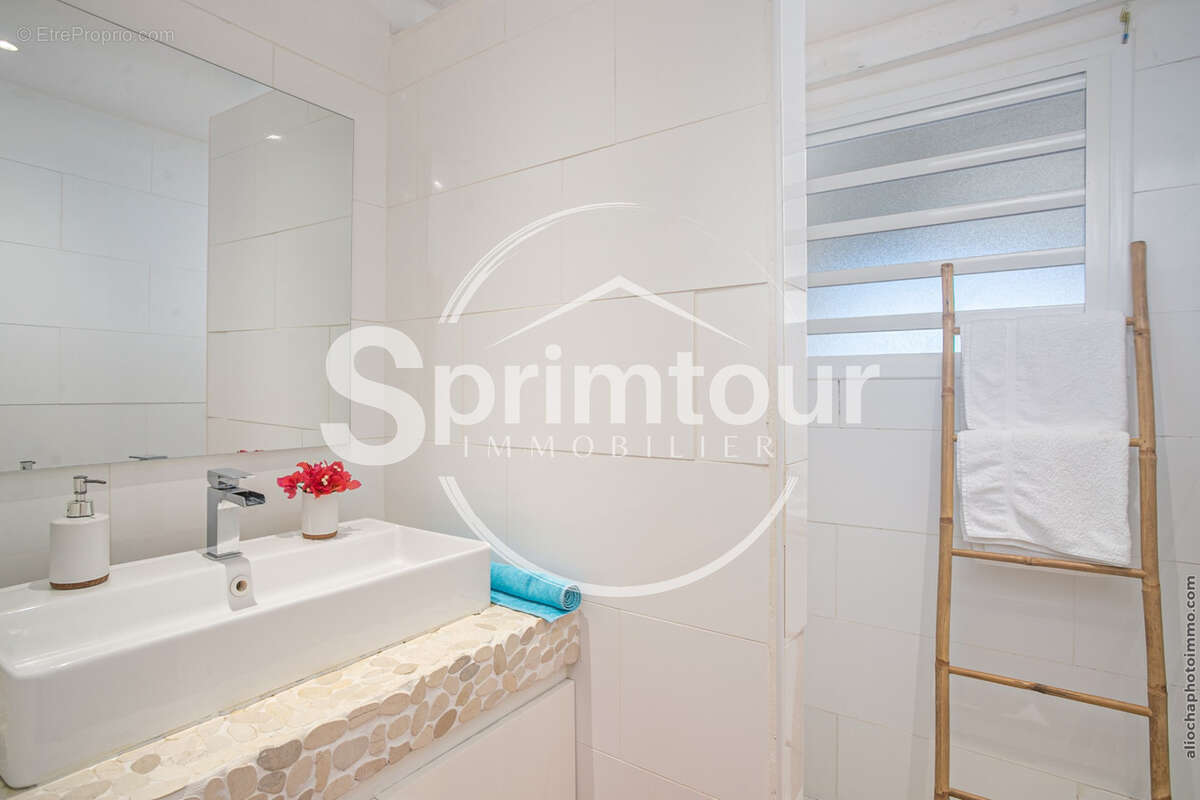 Appartement à BOUILLANTE