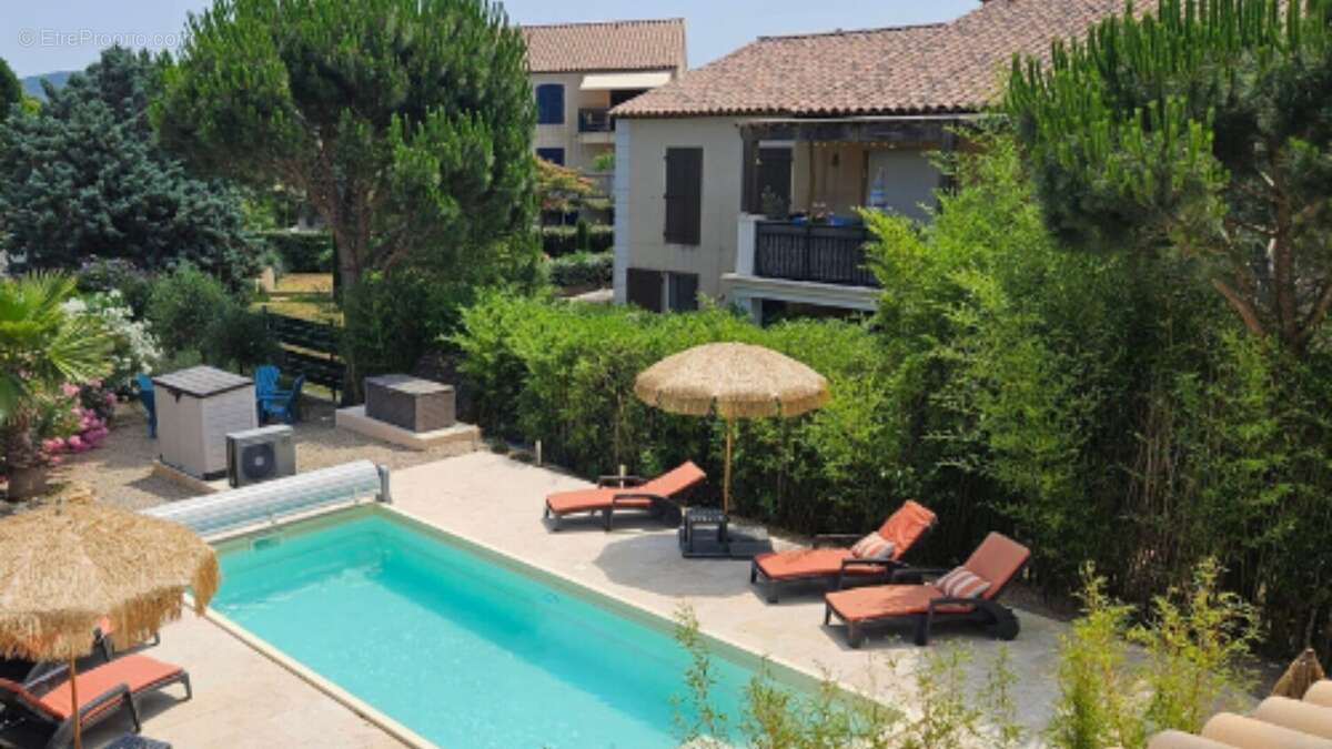 Maison 400 m² à Plan-De-La-Tour  - photo 5