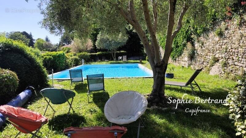 Appartement à MONTBOUCHER-SUR-JABRON