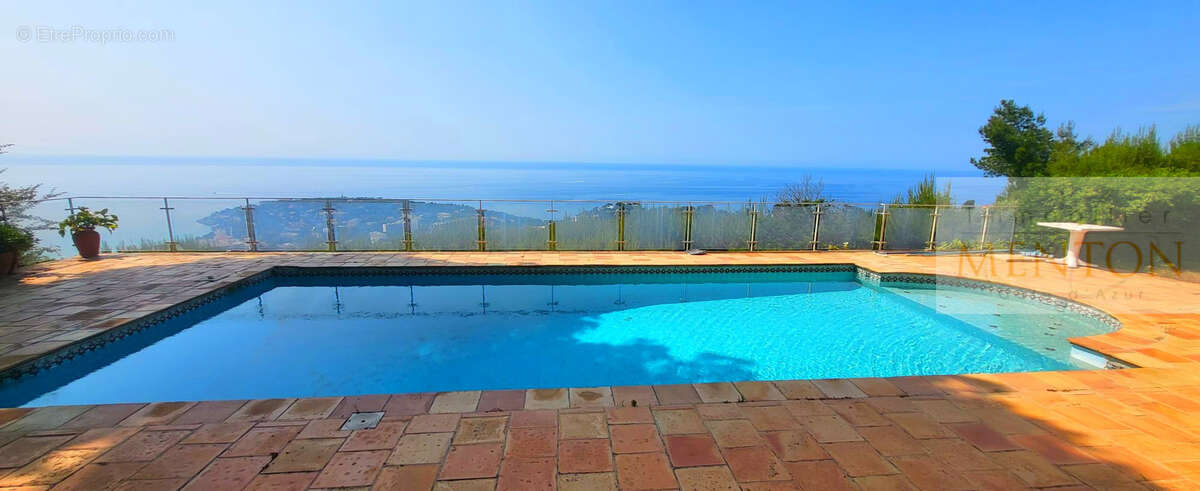 Maison à ROQUEBRUNE-CAP-MARTIN