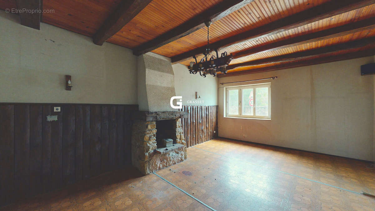 Maison à GEOVREISSIAT