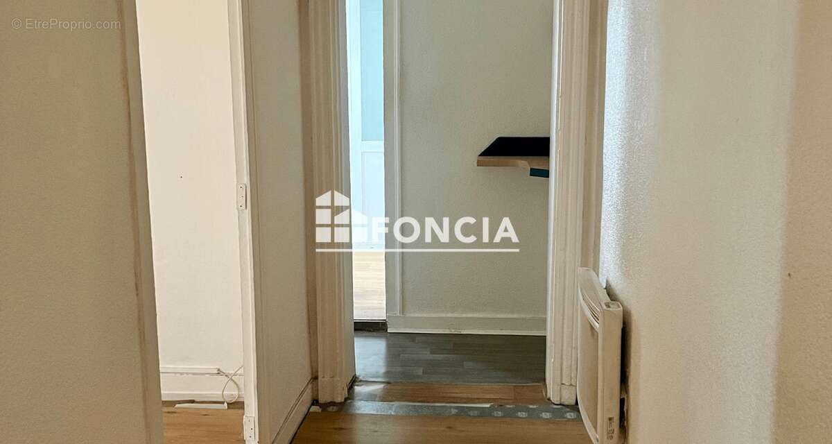 À vendre – T2 au dernier étage, Fondaudège/Place Tourny - photo 2