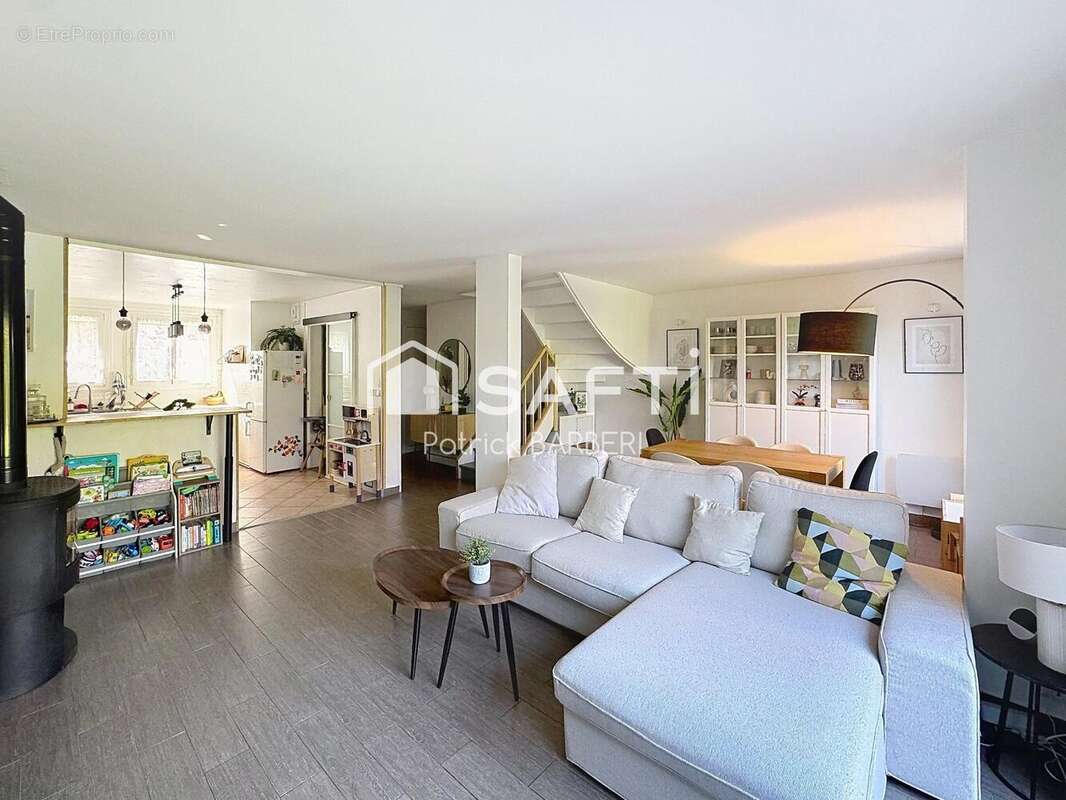 Photo 2 - Maison à CERGY