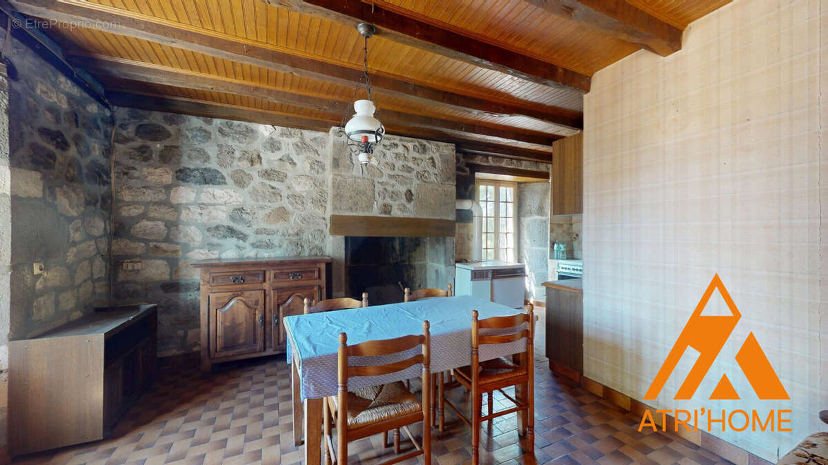 Maison 107 m² à Raulhac  - photo 7