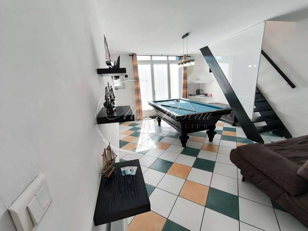 Appartement à ESCALES