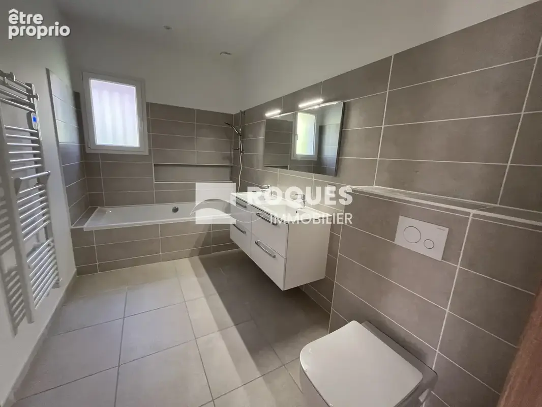 A vendre, villa contemporaine de 220m2 sur un terrain de 1306m2, Bédarieux - photo 27