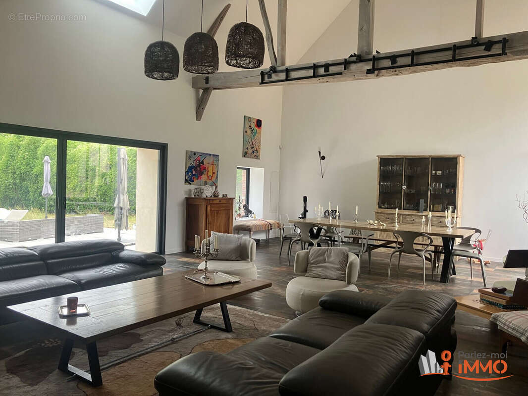 Maison 301 m² à Chevry-Sous-Le-Bignon  - photo 3
