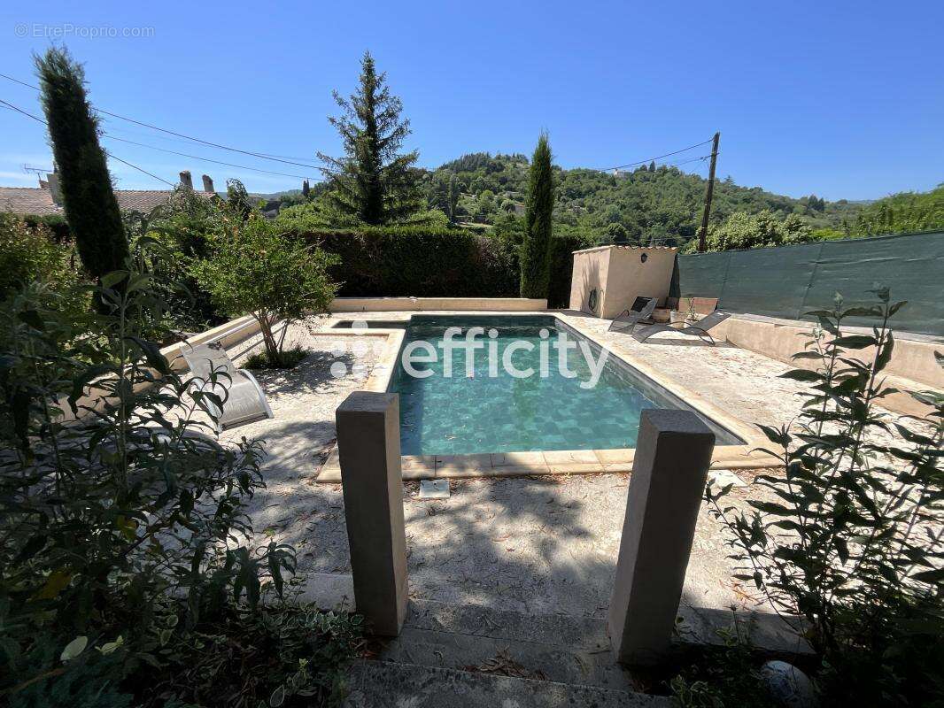 Maison 109 m² à Privas  - photo 2