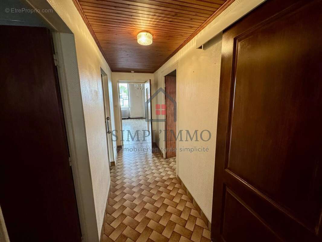 Maison T5 + garages SAINT-AGNANT - photo 16