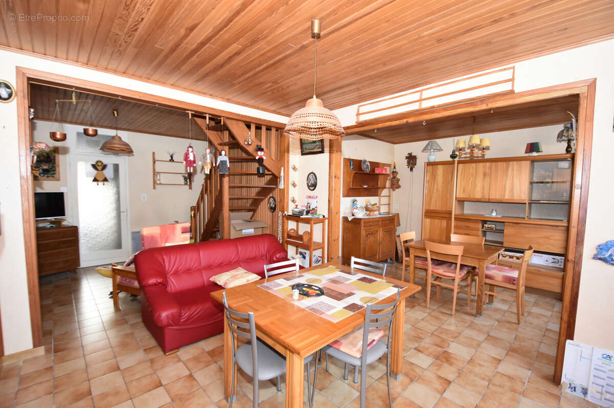 Maison à BERTEAUCOURT-LES-DAMES