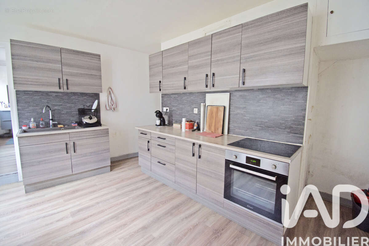 Maison 104 m² à Merobert  - photo 8