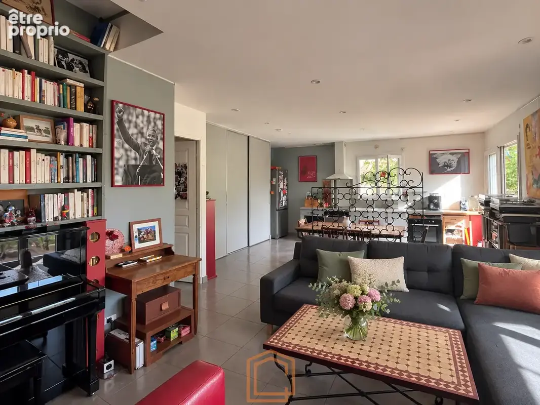 Maison 120 m2 centre Saint-Genis-Laval - photo 4