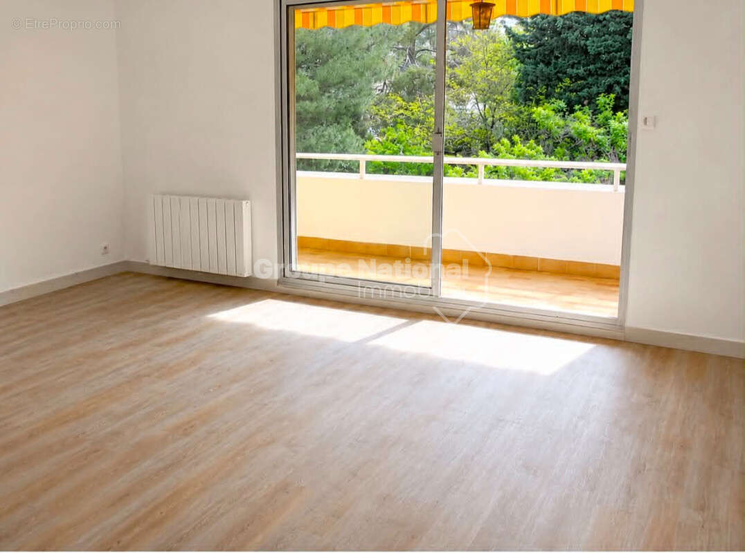 Appartement T2 avec ascenseur et parking dans le centre ville de Carry le Rouet - photo 2