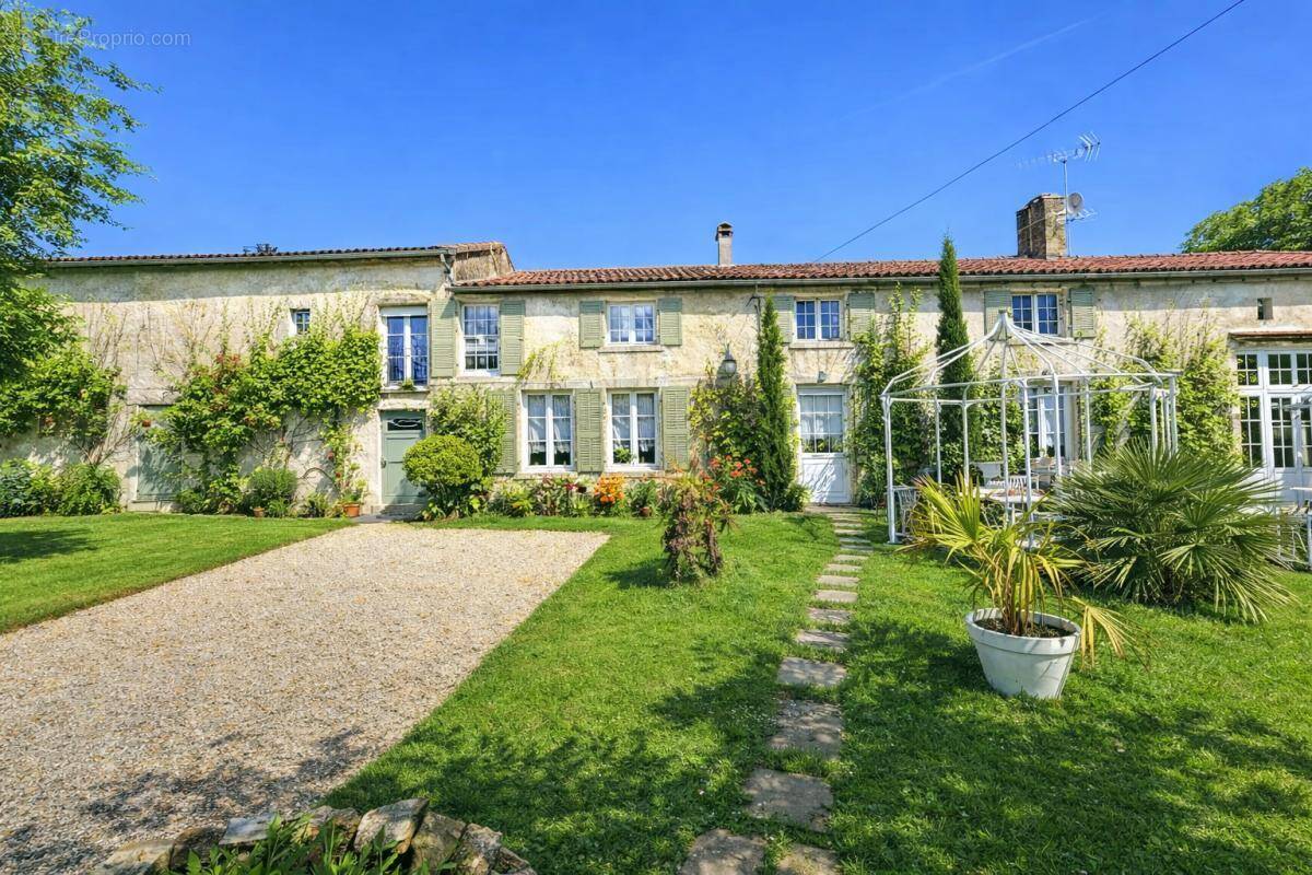 Maison à HANC