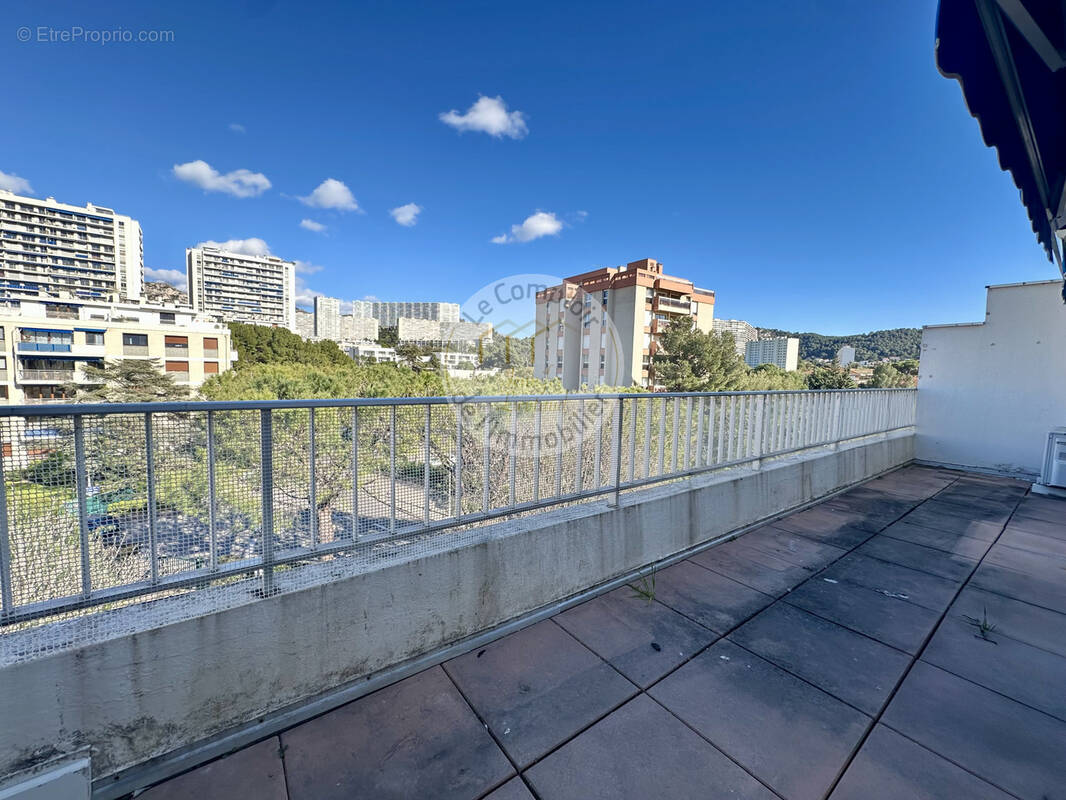 Appartement à MARSEILLE-9E
