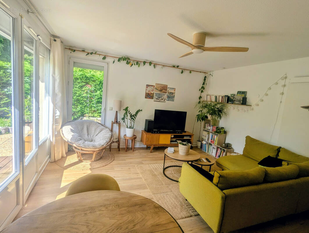Appartement à SASSENAGE