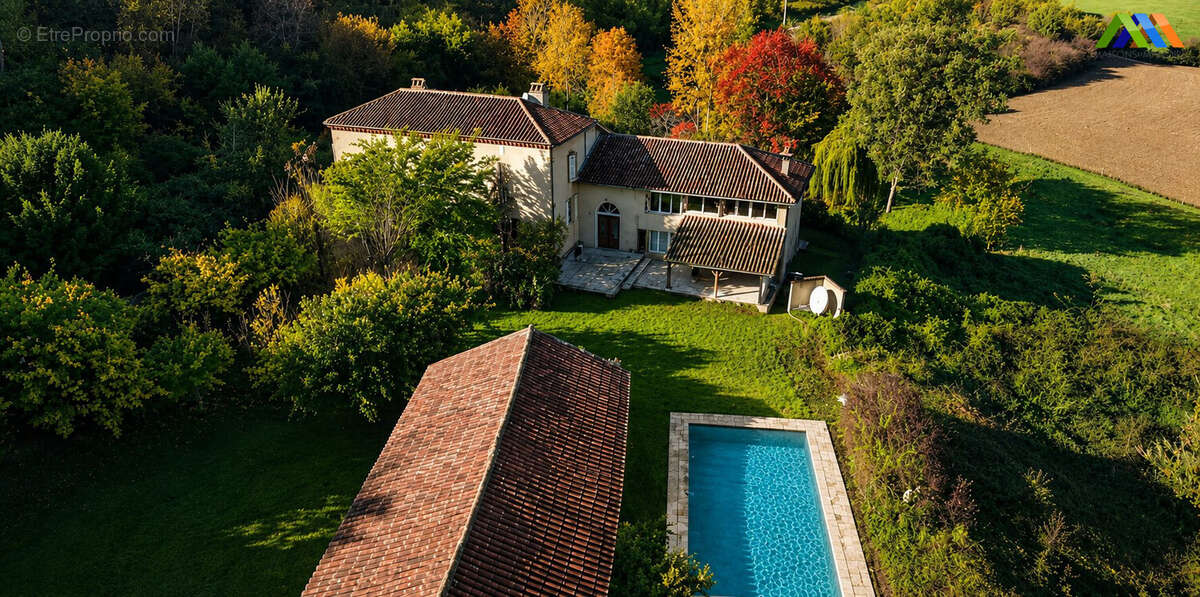 Charming country house with pool and large barn - Maison à BOULOGNE-SUR-GESSE