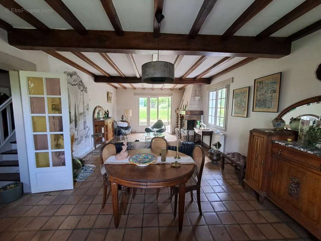 Maison à HUCQUELIERS