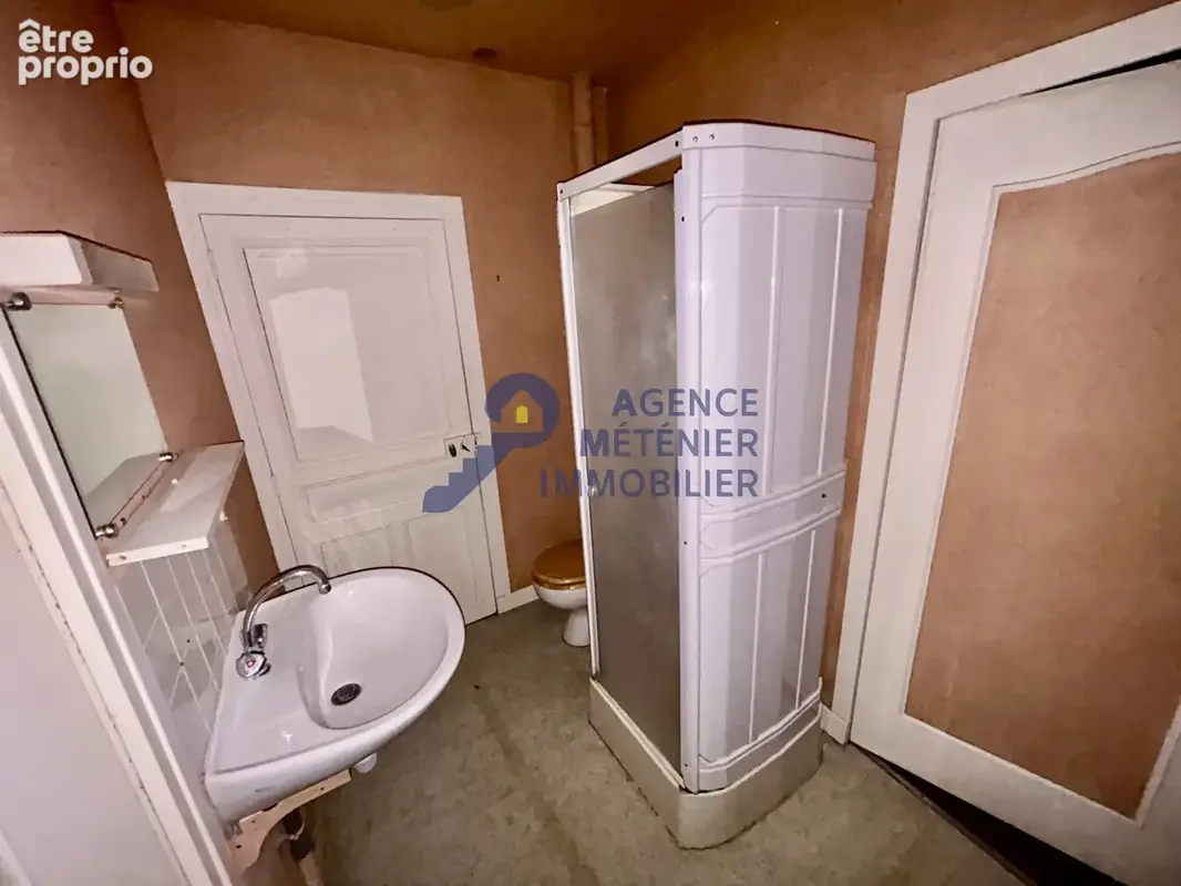 Maison avec 3 chambres, sous-sol, garage et beaux volumes à aménager - photo 23