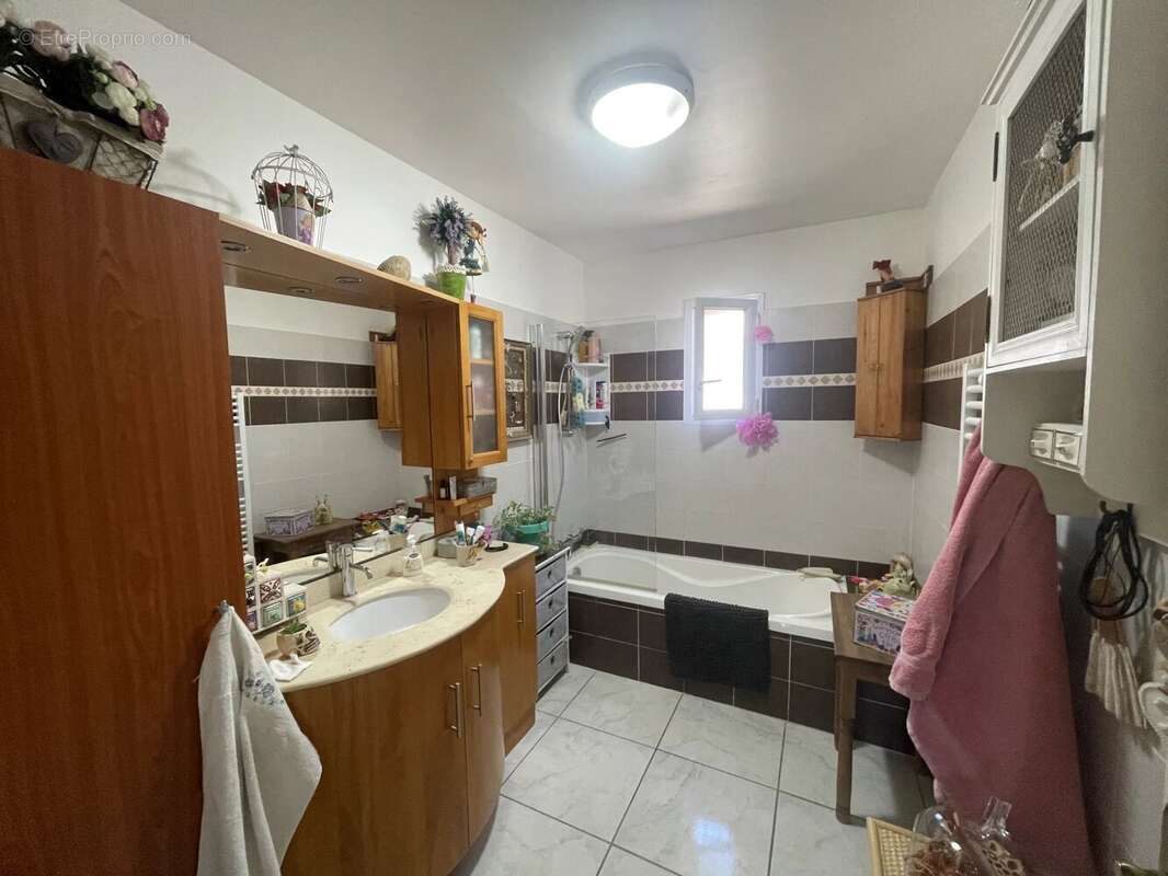 A vendre ales  maison de plain pied - photo 9