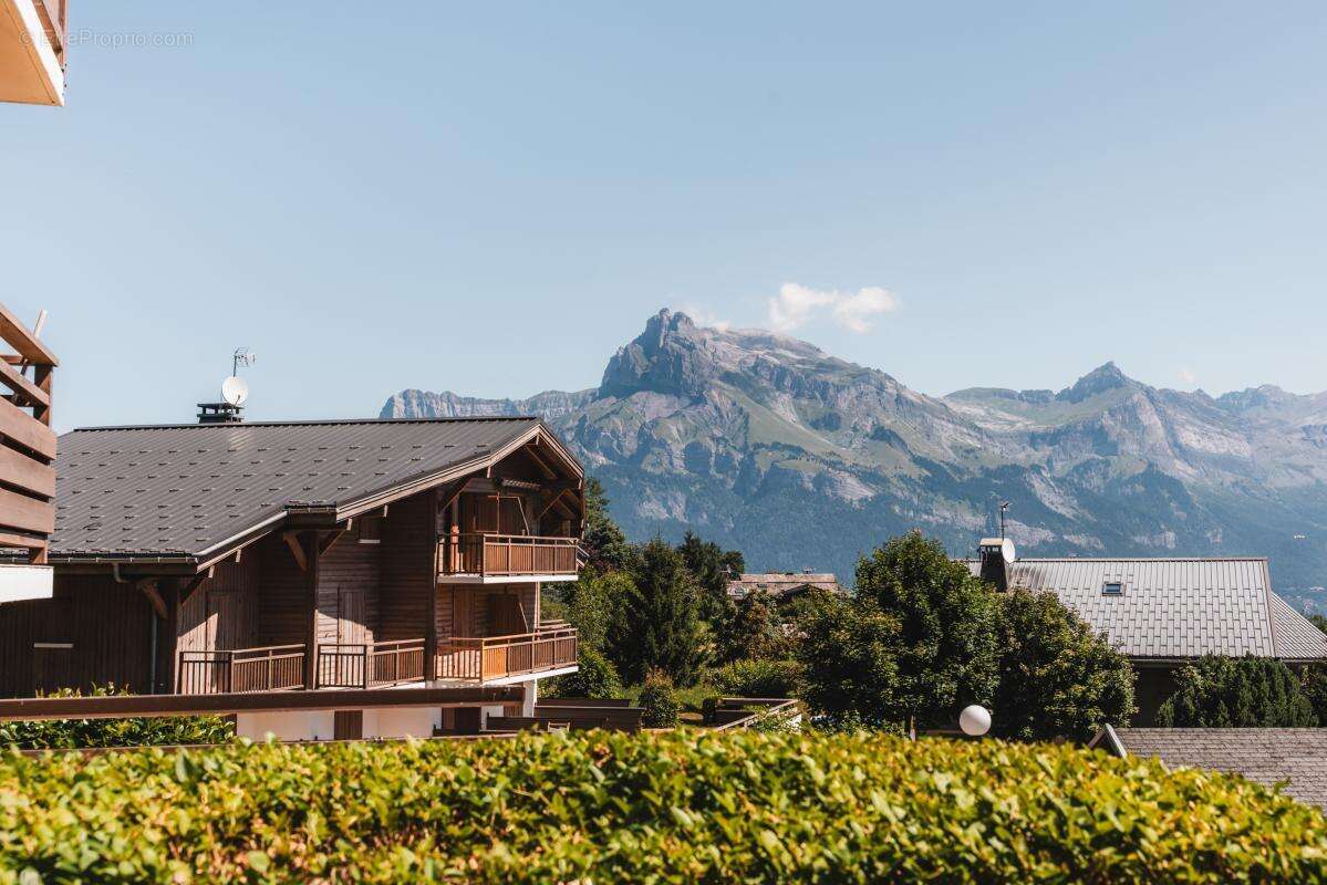 Appartement à DEMI-QUARTIER