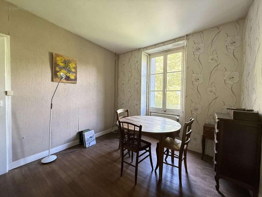 Maison à VERTEUIL-SUR-CHARENTE