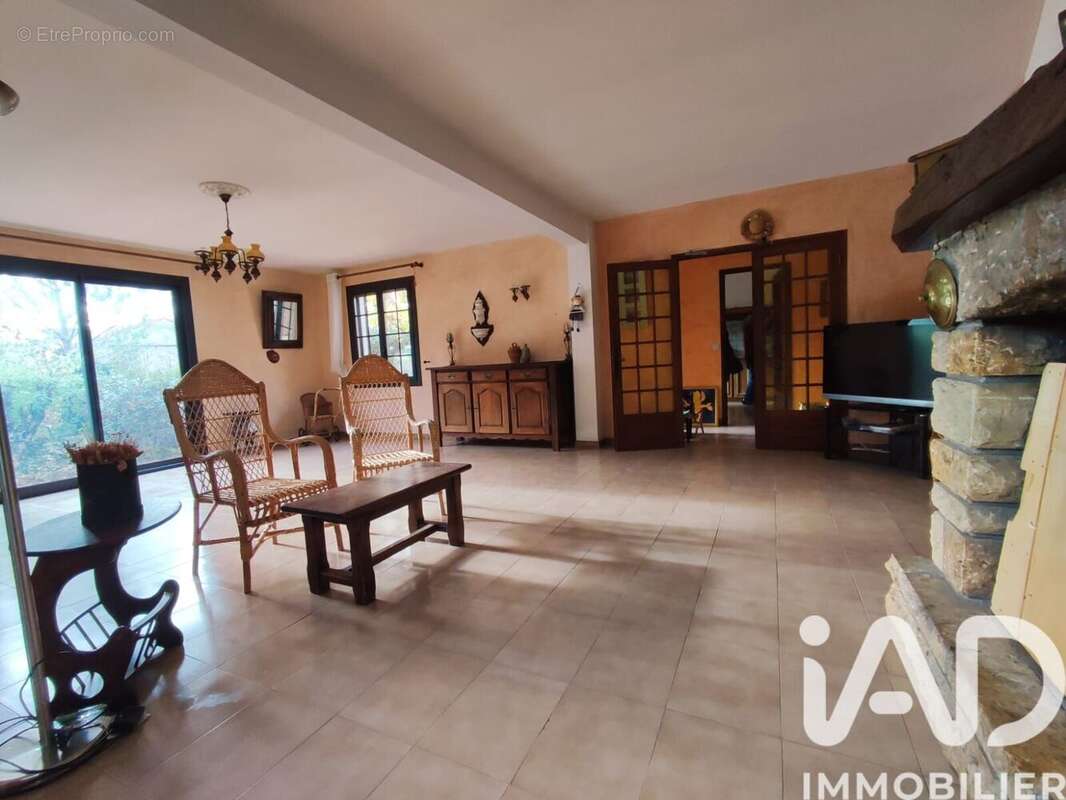 Photo 8 - Maison à ROUJAN