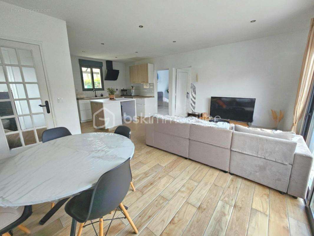 Plain pied moderne non mitoyen 2 chambres garage terrain 400m² - photo 5
