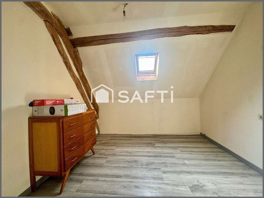 Maison 172 m² à Genouilly  - photo 9