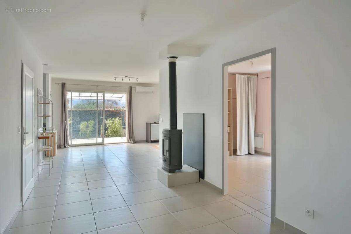 Maison à SAINT-JEAN-PLA-DE-CORTS