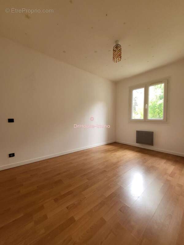 Maison à SAINT-GENES-DE-BLAYE