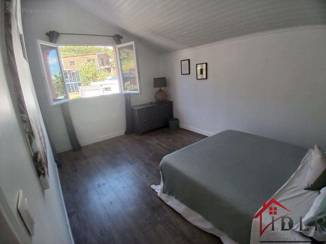 Ensemble immobilier de 269 m2 sur 800 m2 de terrain à Dos d' - photo 14