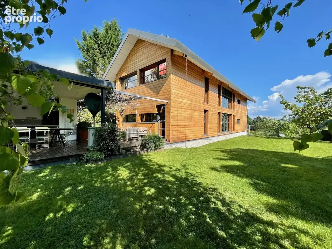 Maison de prestige Proximité centre et lac - GRAND TERRAIN - photo 3