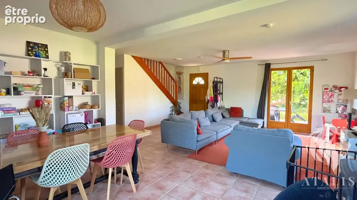 Maison indépendante 5 chambres   terrain 1000 m2 avec piscine   138m2 - photo 6