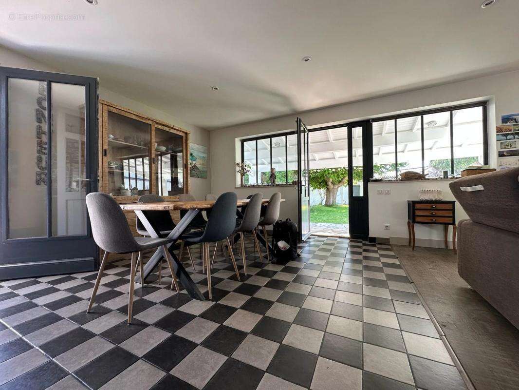 Maison à LA COUARDE-SUR-MER