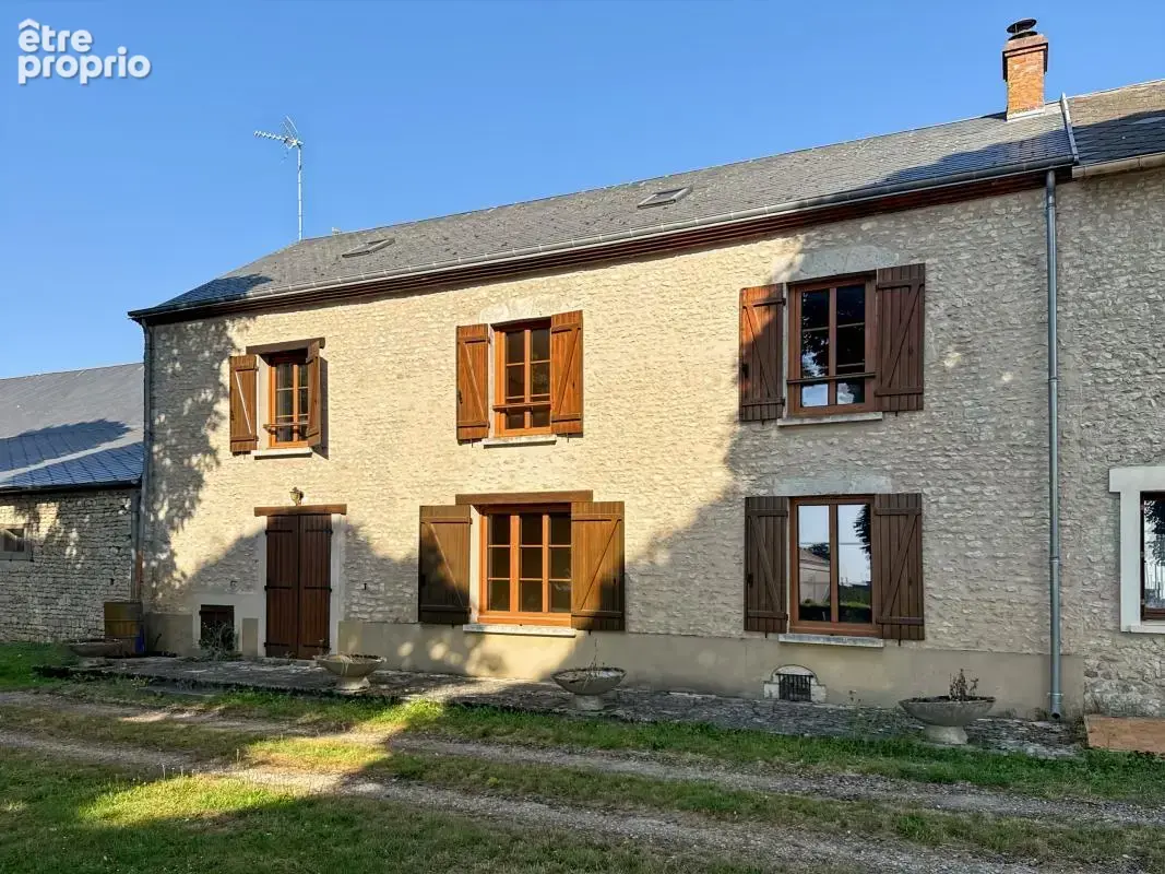  maison de maçon au fort potentiel — tout à pied & jardin   - photo 13