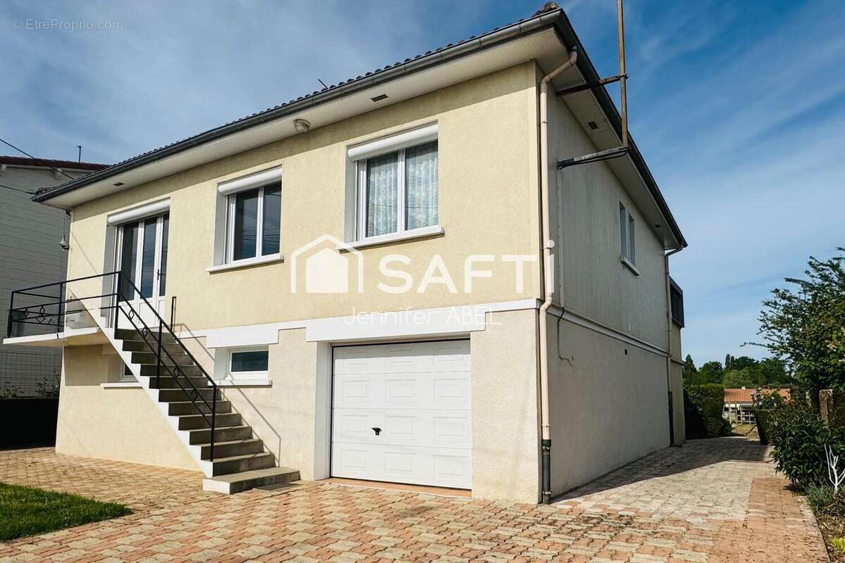 Photo 2 - Maison à LA CHAPELLE-SAINT-LAURENT