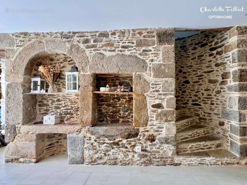 Maison à LE MINIHIC-SUR-RANCE