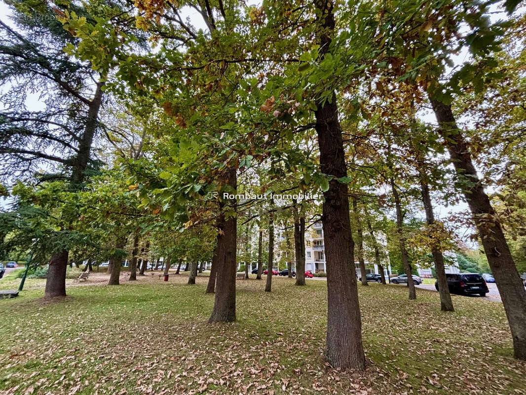 Appartement à LA CELLE-SAINT-CLOUD