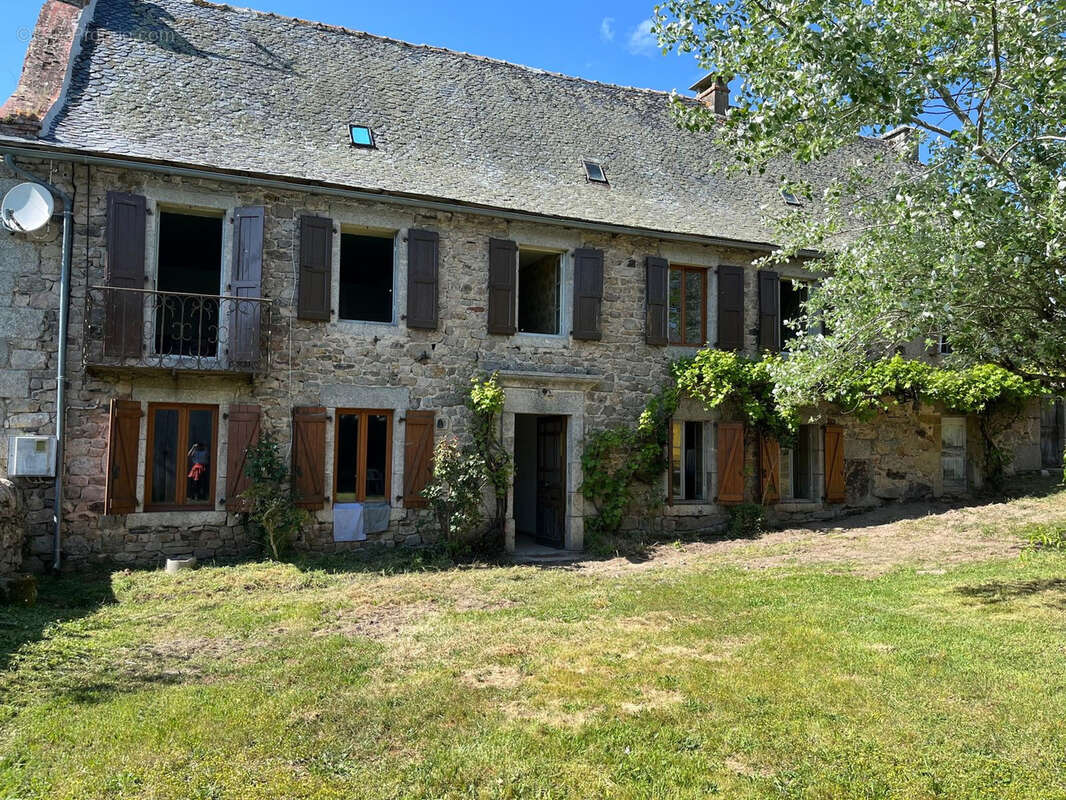 Maison à SENERGUES