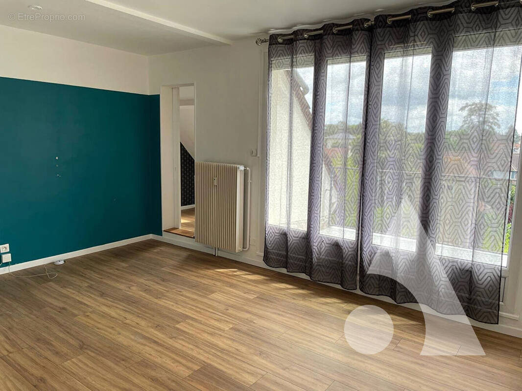 Appartement à CREPY-EN-VALOIS